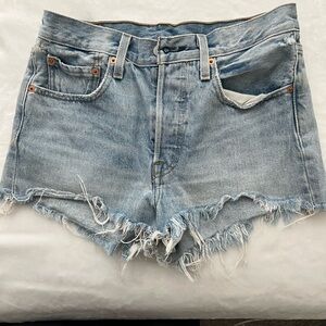 501 Levi’s jean shorts size 27 great fit